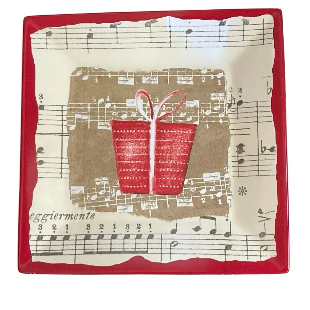 Oneida Winter Song Set Of 4 Salad Or Dessert Plates 8” Boxed Red Music Notes